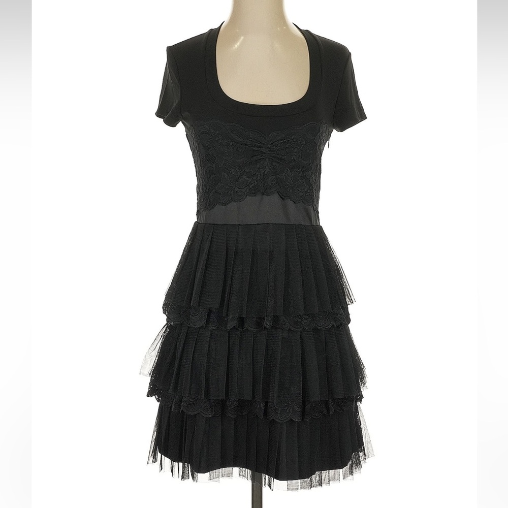 Vintage Nicole Miller Whimsigoth Romantic Chic Black Lace Tiered Dress Size 2 XS
